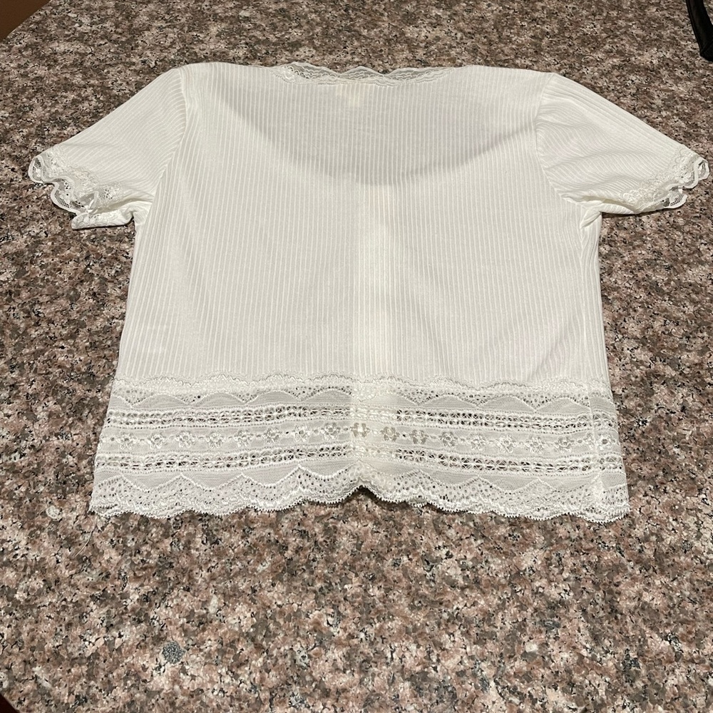 Top - Picture 2 of 2